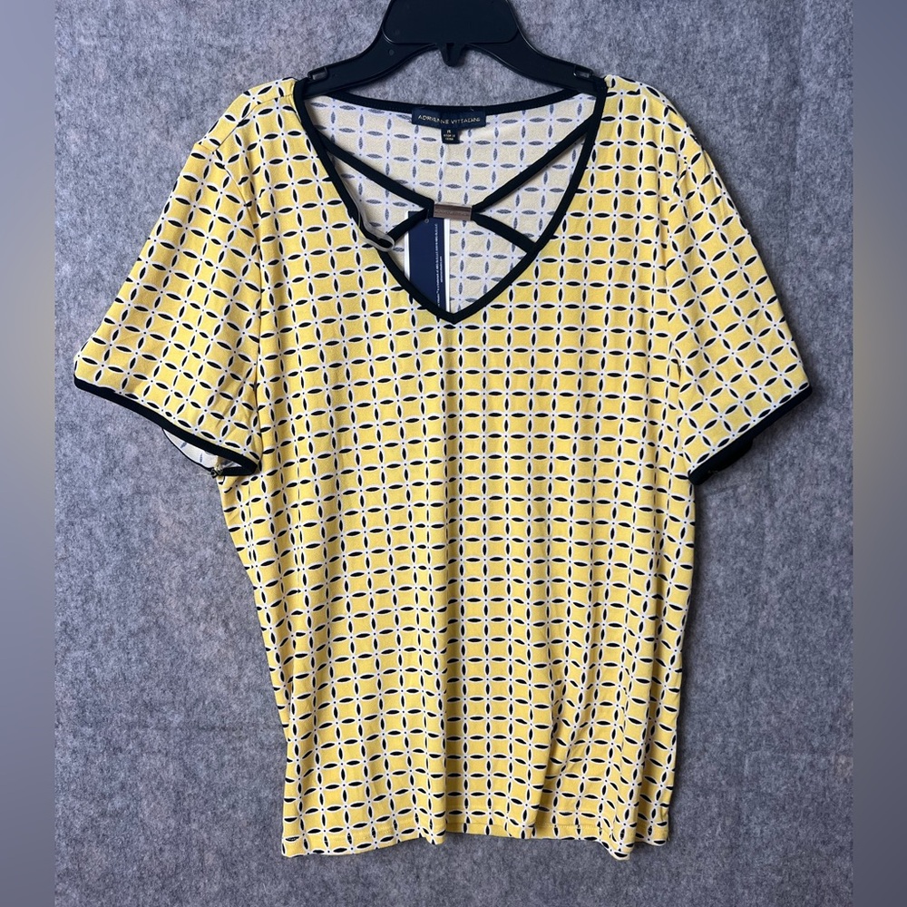 Adrienne‎ Vittadini Women’s XL Yellow Short sleeve Geometric Print Blouse NWT